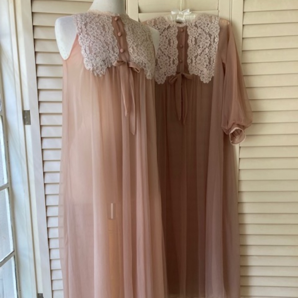 Vintage Gossard Artemis Peignoir Robe and Gown